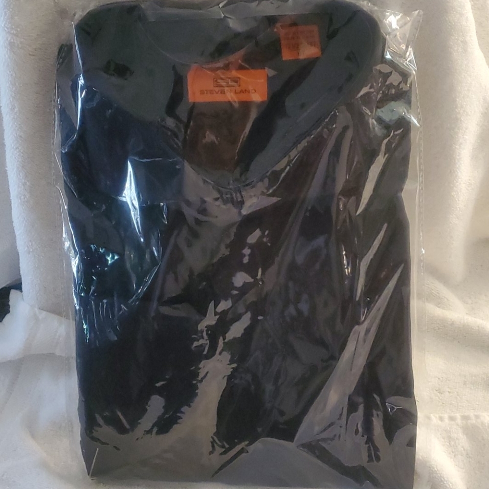 Shirts - Picture 3 of 4